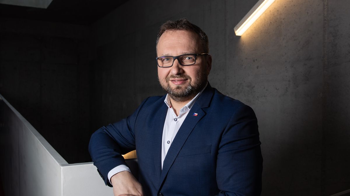 Podrží opozice Babiše? Jurečka odpovídá